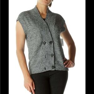Ann Taylor black and white double button placket v-neck sweater vest. Size xs